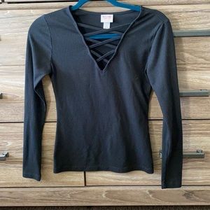 Black v neck long sleeve